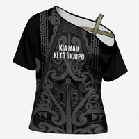 Maori Language Week Personalised Cross Shoulder Shirt Kia Mau Ki To Ukaipo Grey Color