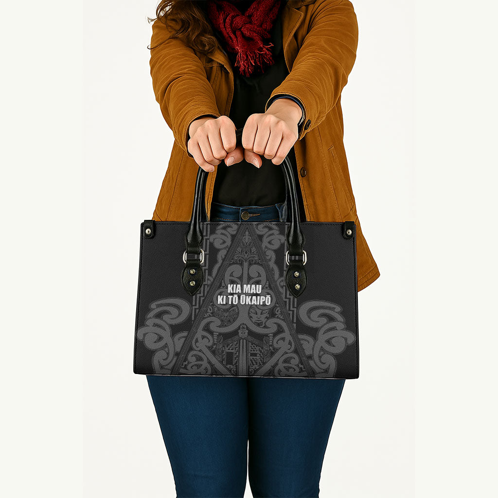 Maori Language Week Leather Bag Kia Mau Ki To Ukaipo Grey Color LT14 - Polynesian Pride
