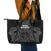 Maori Language Week Leather Tote Bag Kia Mau Ki To Ukaipo Grey Color LT14 - Polynesian Pride