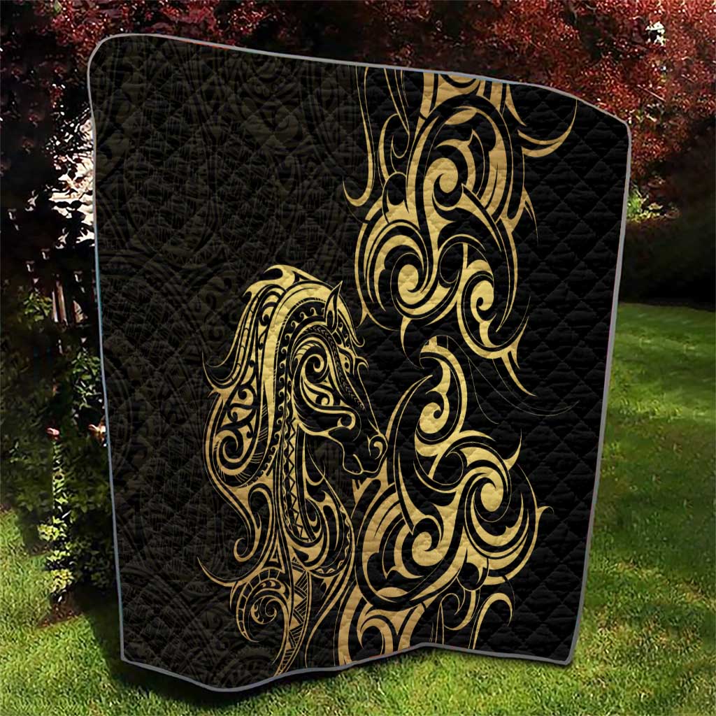 Gold And Black Aoteara Horse Racing Quilt NZ Maori Pattern