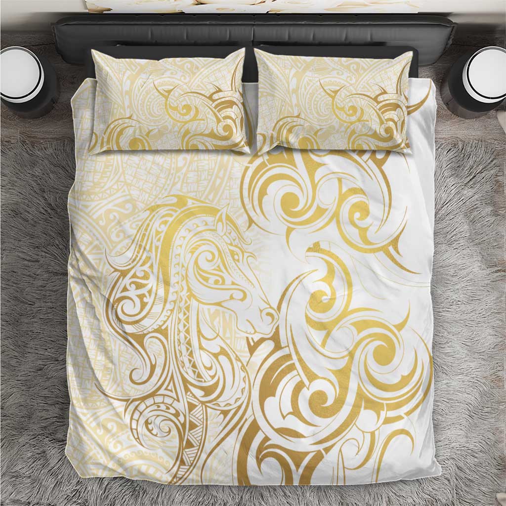 Gold And White Aoteara Horse Racing Bedding Set NZ Maori Pattern