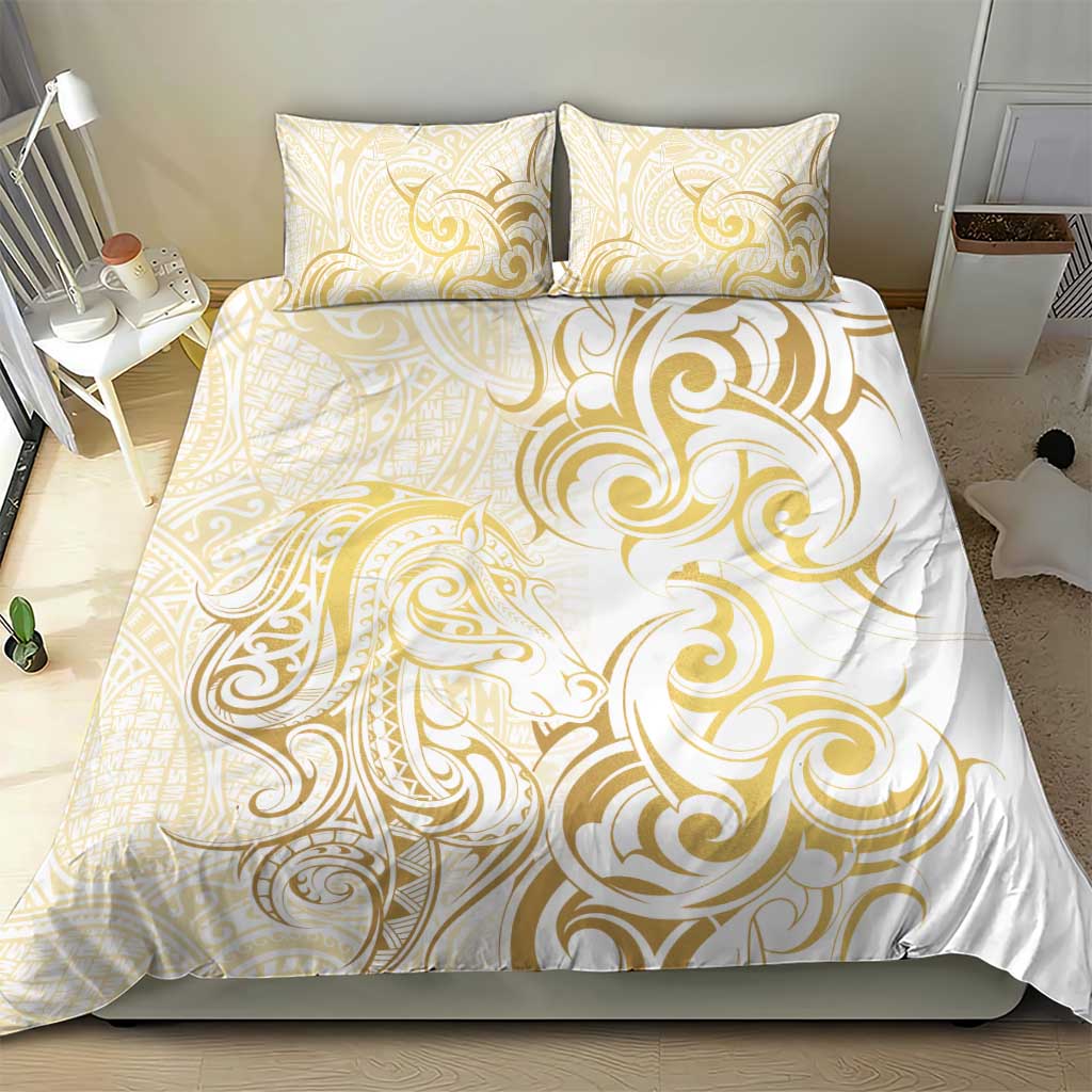 Gold And White Aoteara Horse Racing Bedding Set NZ Maori Pattern