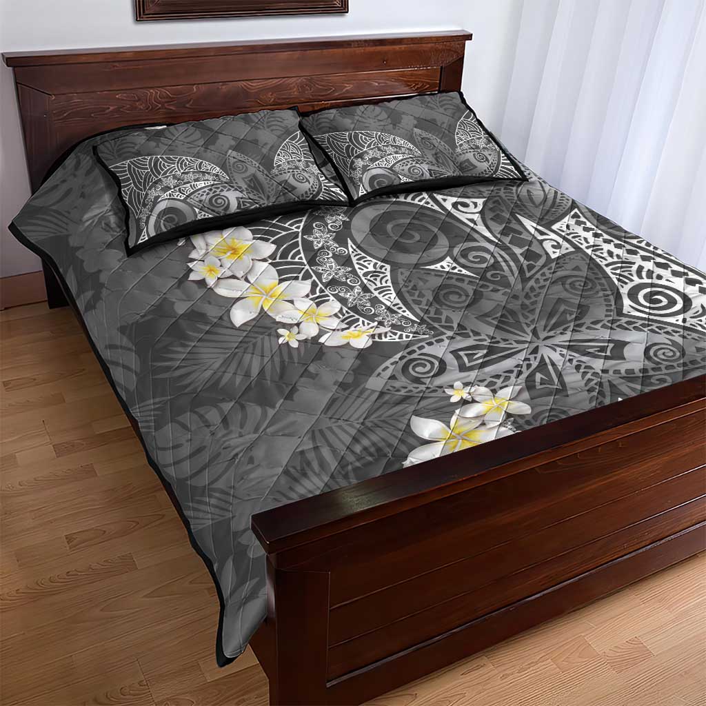 Gray Polynesian Tribal Frangipani Tropical Vibe Quilt Bed Set