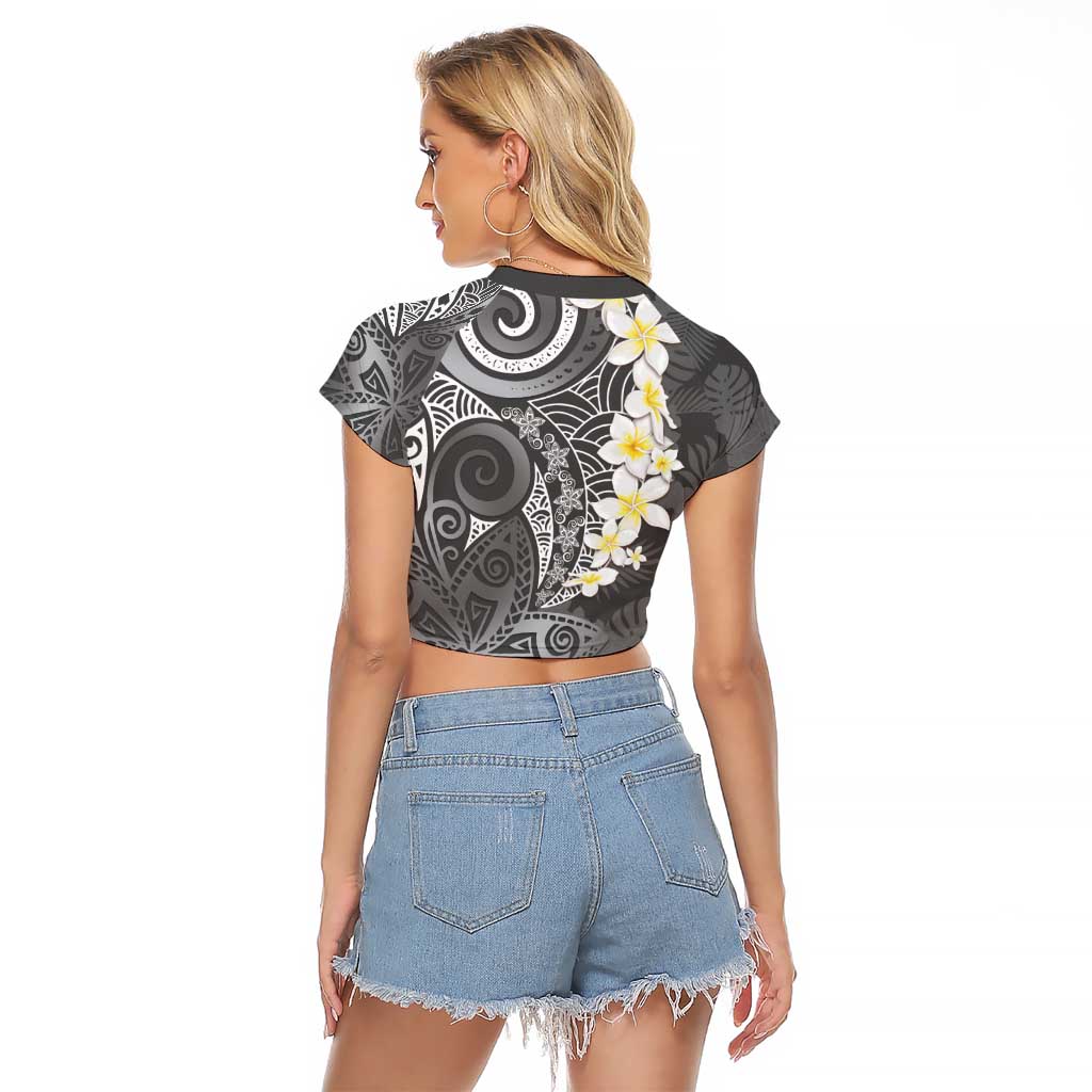 Gray Polynesian Tribal Frangipani Tropical Vibe Raglan Cropped T Shirt