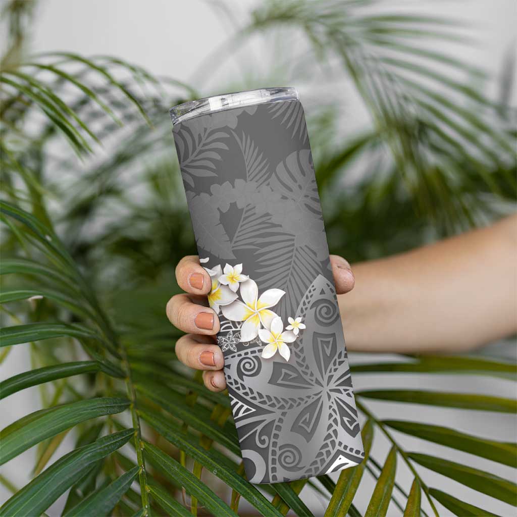 Gray Polynesian Tribal Frangipani Tropical Vibe Skinny Tumbler