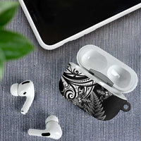 New Zealand Lizard AirPods Case Silver Fern Aotearoa Maori - Polynesian Pride