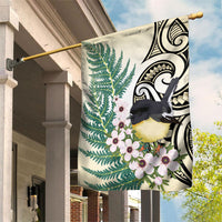 Endemic Tomtit New Zealand Garden Flag Miromiro Manuka Silver Fern Maori Pattern