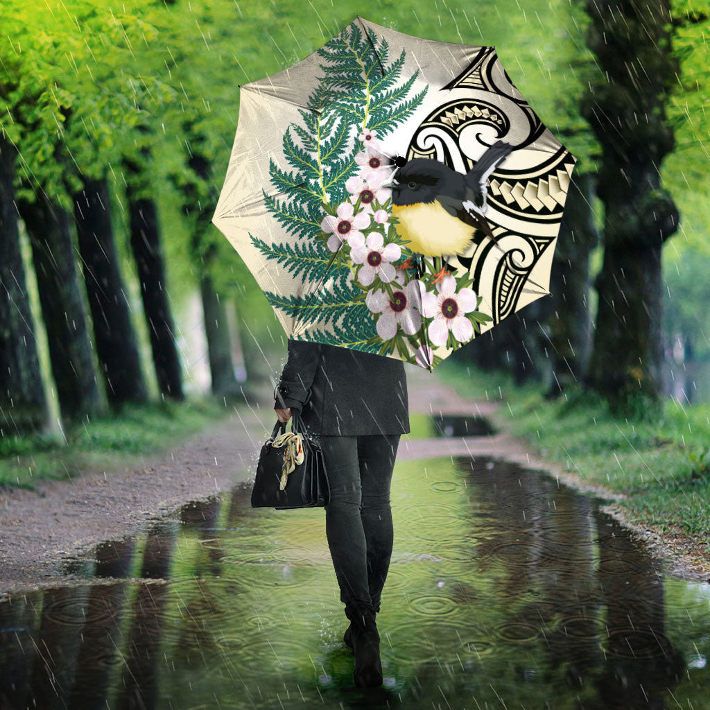 Endemic Tomtit New Zealand Umbrella Miromiro Manuka Silver Fern Maori Pattern LT14 - Polynesian Pride
