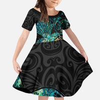 New Zealand Fantail Bird Family Matching Mermaid Dress and Hawaiian Shirt Maori Piwakawaka Kowhai - Paua Shell Pattern LT14 Daughter's Dress Green - Polynesian Pride