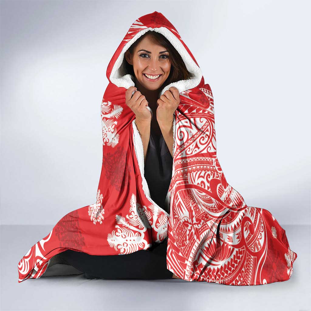 Personalized Hawaii Christmas Hooded Blanket Mele Kalikimaka Chilling Shaka Santa Flamingo - Polynesian Pride