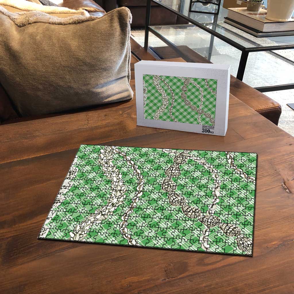 Green Aloha Hawaii Shell Lei Puzzle Palaka Hebrew Cone Honey Cowrie Elegant Curves - Polynesian Pride