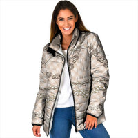 Beige Aloha Hawaii Shell Lei Padded Jacket Palaka Hebrew Cone Honey Cowrie Elegant Curves - Polynesian Pride