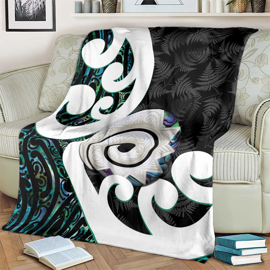 Aotearoa Koru Blanket Cyan Maori Paua Shell Mix Silver Fern