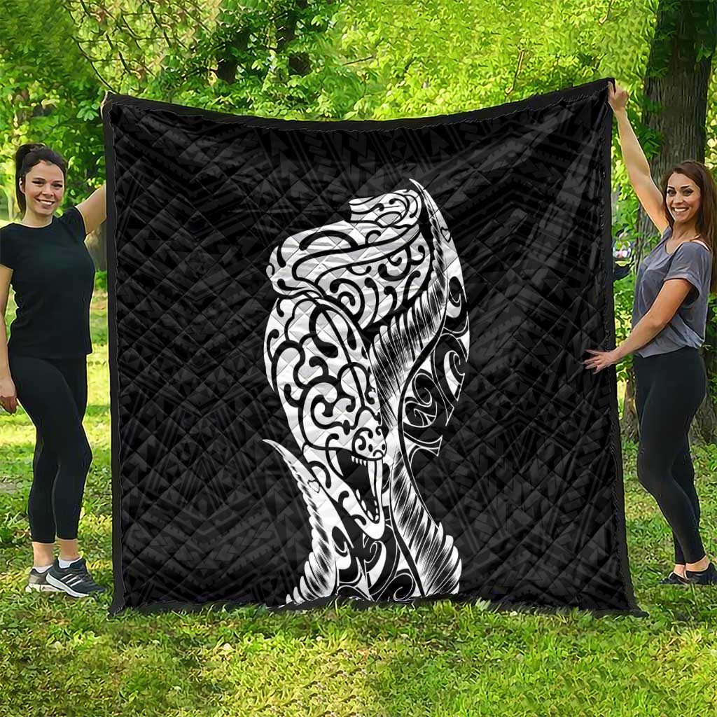 New Zealand Eel Quilt Tuna Aotearoa Maori Patten - Black