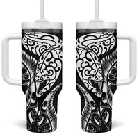 New Zealand Eel Tumbler With Handle Tuna Aotearoa Maori Patten - Black