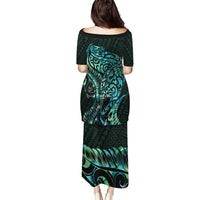 New Zealand Eel Puletasi Tuna Aotearoa Maori With Paua Shell - Turquoise