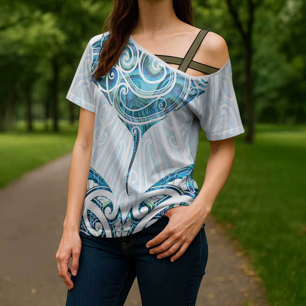 New Zealand Manta Ray Tattoo Cross Shoulder Shirt Aotearoa Maori Haehae Paua Shell - Polynesian Pride