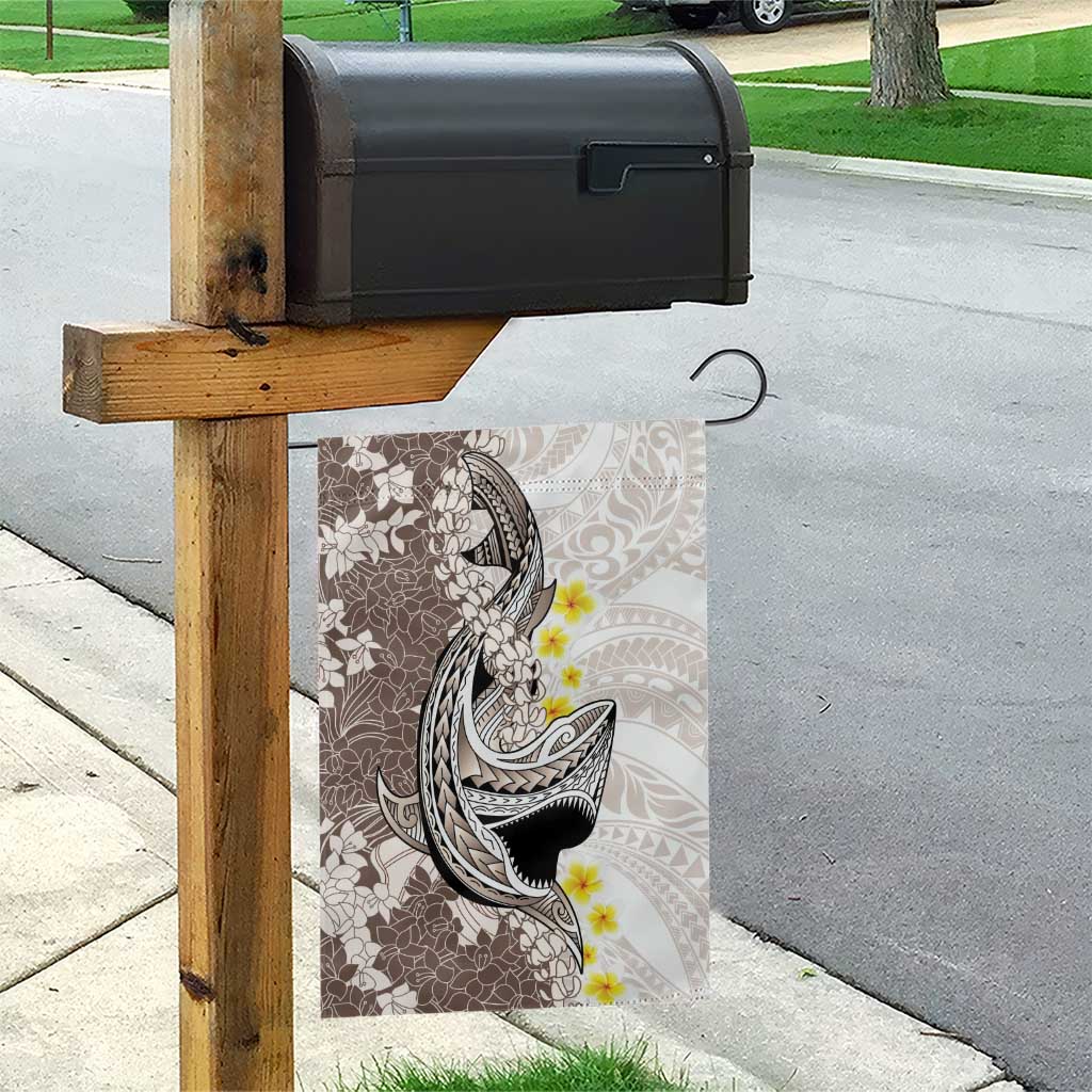 Brown and White Hawaii Shark Tattoo Garden Flag Puakenikeni Lei Plumeria Polynesian Pattern - Polynesian Pride