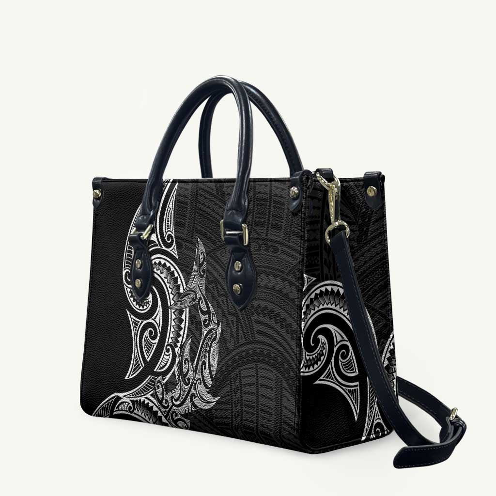 New Zealand Hammerhead Shark Leather Bag Maori Haehae Mangopare Black - Polynesian Pride