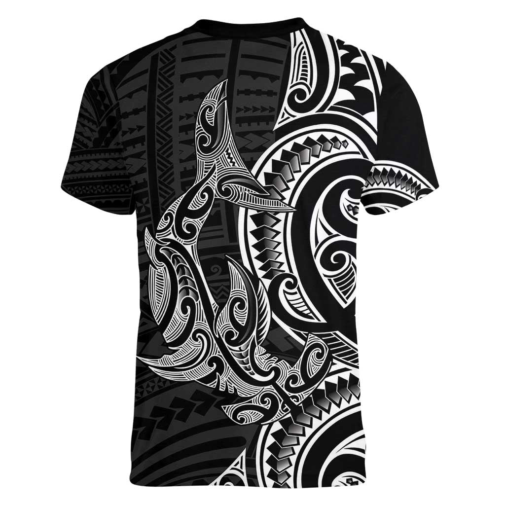 New Zealand Hammerhead Shark Women V-Neck T-Shirt Maori Haehae Mangopare Black - Polynesian Pride
