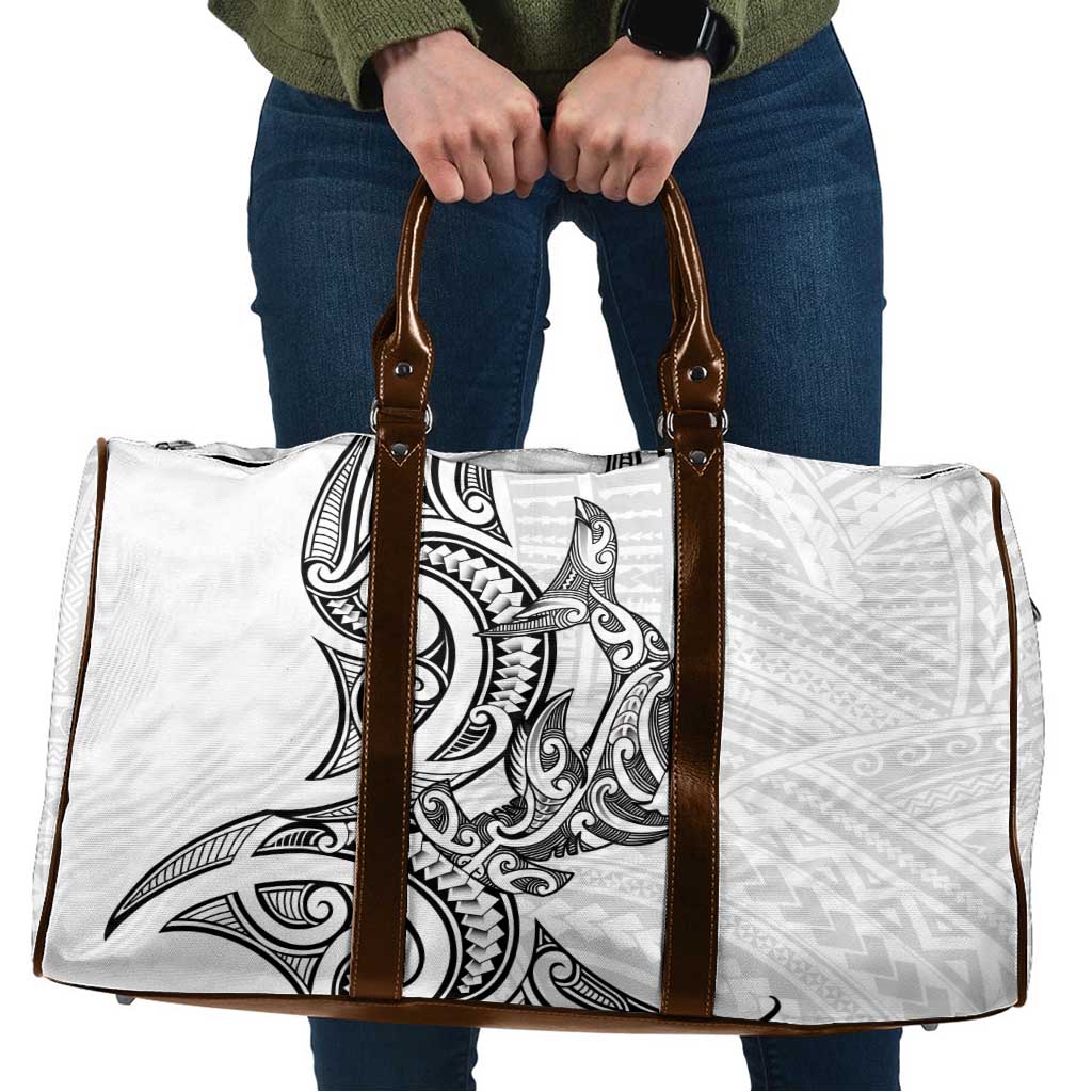 New Zealand Hammerhead Shark Travel Bag Maori Haehae Mangopare White - Polynesian Pride