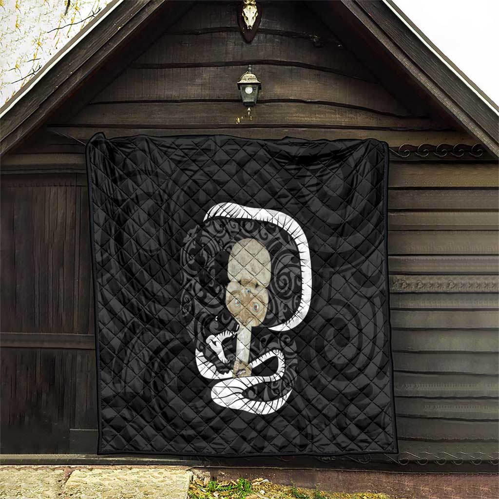 Black New Zealand Eel Quilt Aotearoa Maori Tuna With Kotiate Weapon