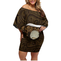 Gold New Zealand Eel Family Matching Off Shoulder Short Dress and Hawaiian Shirt Aotearoa Maori Tuna With Kotiate Weapon