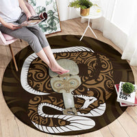 Gold New Zealand Eel Round Carpet Aotearoa Maori Tuna With Kotiate Weapon