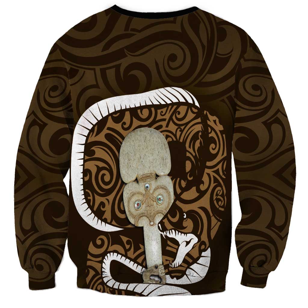 Gold New Zealand Eel Sweatshirt Aotearoa Maori Tuna With Kotiate Weapon LT14 - Polynesian Pride