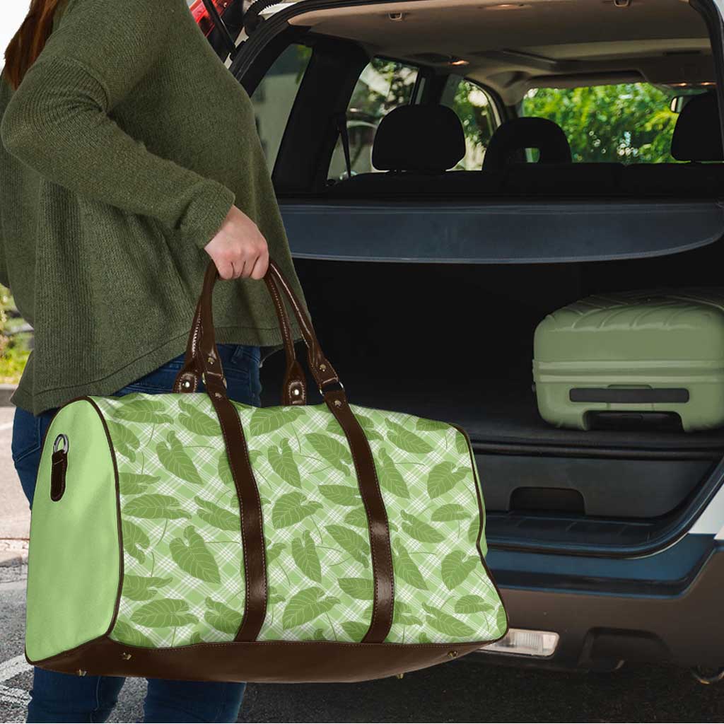 Green Hawaii Kalo Palaka Motifs Travel Bag Hawaiian Taro Leaves Elegant Vibes - Polynesian Pride