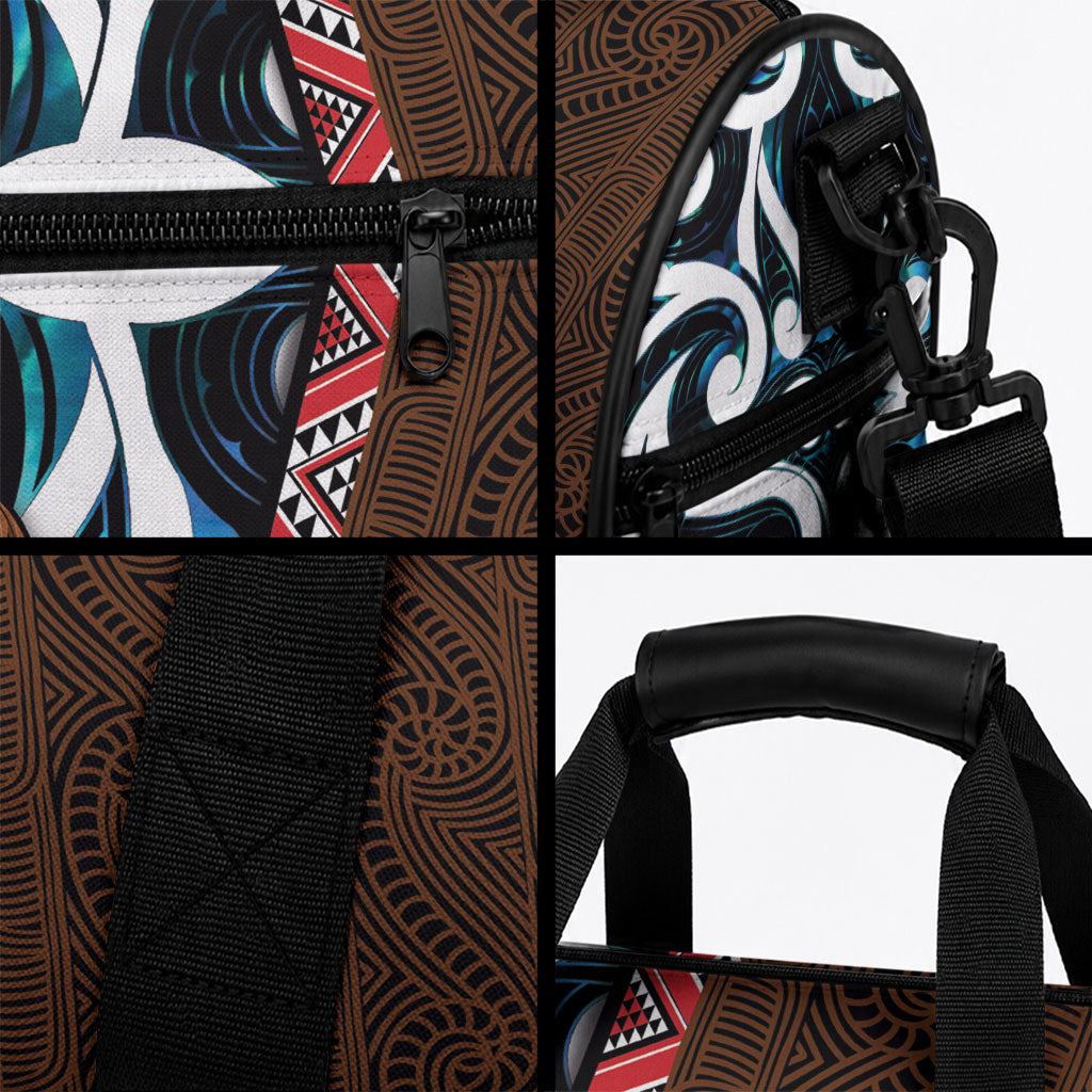 New Zealand Whakairo Duffle Bag Tiki Maori Carving Taniko Motifs