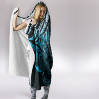 New Zealand Lizard Hooded Blanket Silver Fern Aotearoa Maori Blue Version