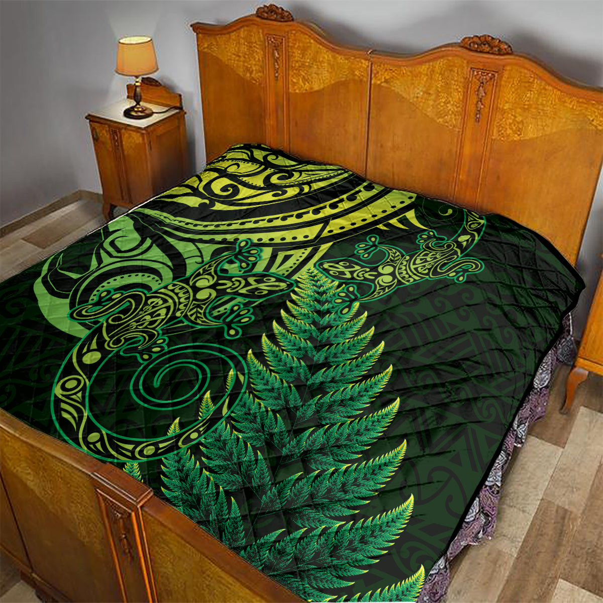 New Zealand Lizard Quilt Silver Fern Aotearoa Maori Green Version