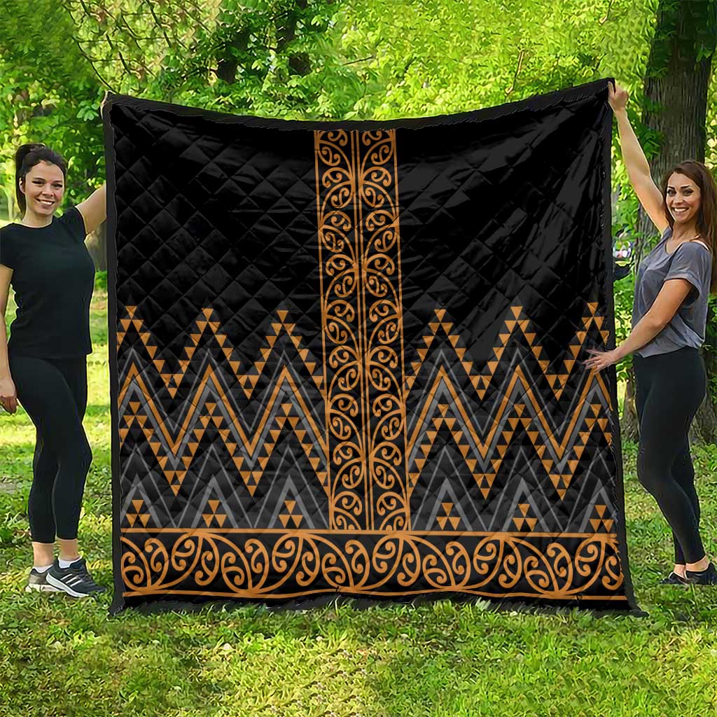 Gold Aotearoa Mangopare Kowhaiwhai and Niho Taniwha Quilt Maori New Zealand