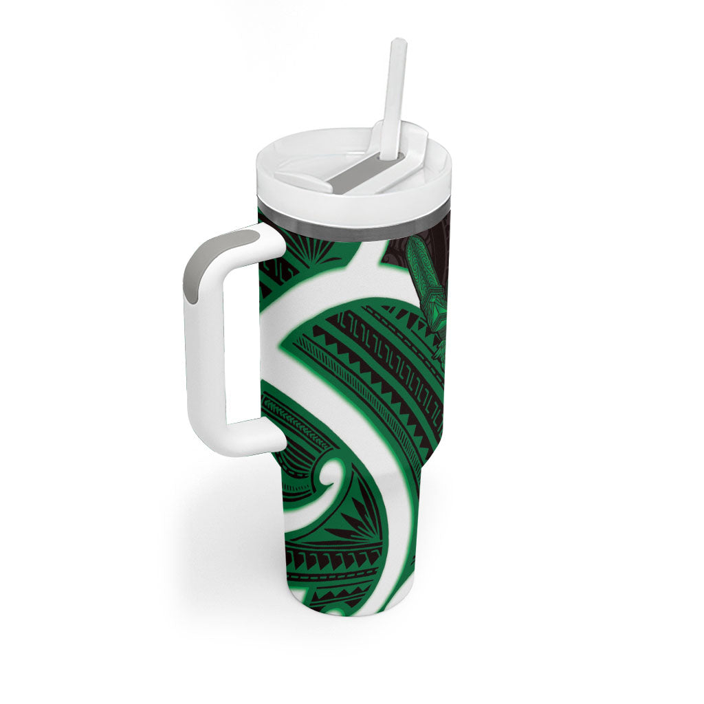Kakariki Aotearoa Atua Tumatauenga Tumbler With Handle Maori God Of War Tiki With Taiaha LT14 - Polynesian Pride