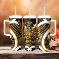 Kowhai Aotearoa Atua Tumatauenga Tumbler With Handle Maori God Of War Tiki With Taiaha LT14 - Polynesian Pride