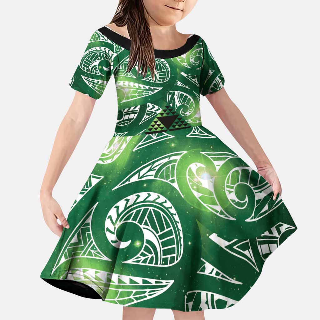 Matariki New Zealand Family Matching Off Shoulder Short Dress and Hawaiian Shirt NZ Niho Taniwha Maori New Year Green Galaxy