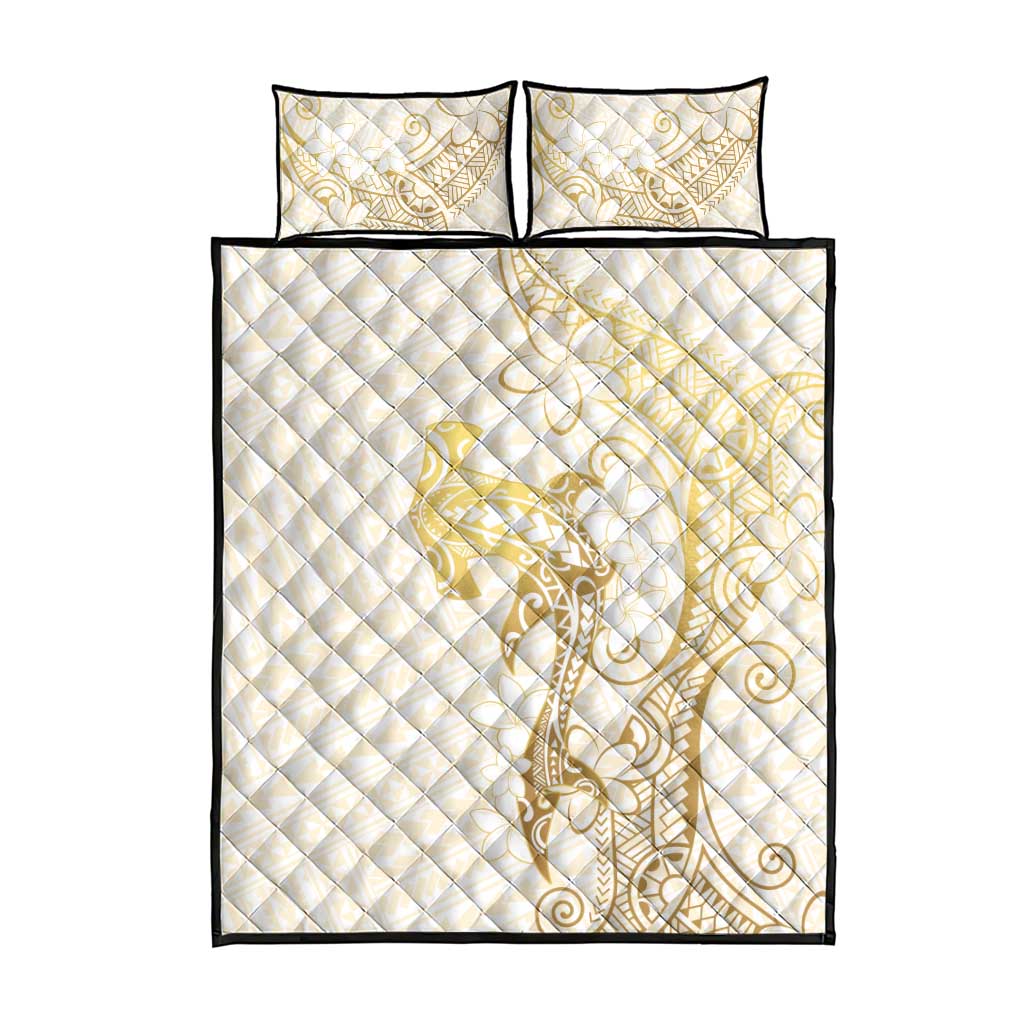 Gold and White Hawaii Quilt Bed Set Hammerhead Shark Tattoo Curve Polynesian - Polynesian Pride