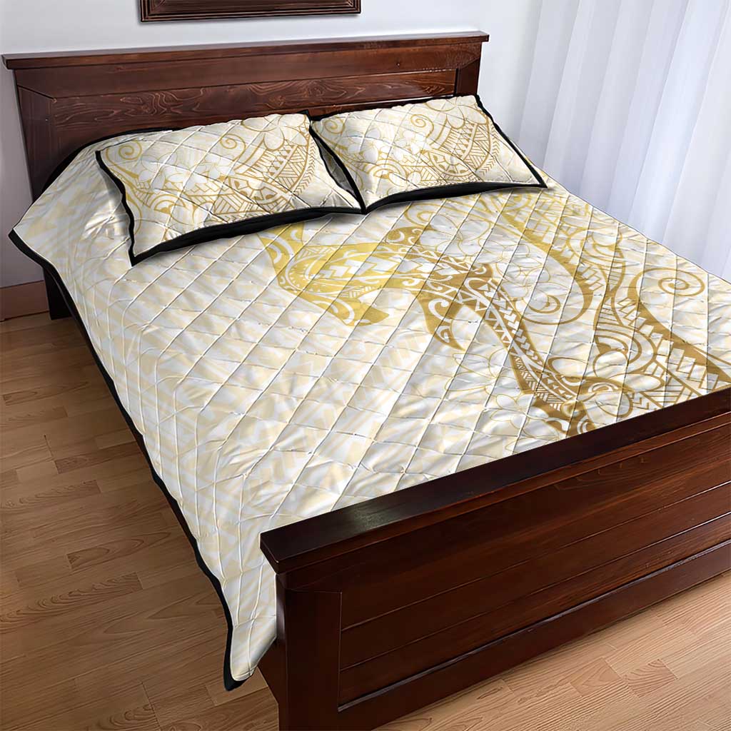 Gold and White Hawaii Quilt Bed Set Hammerhead Shark Tattoo Curve Polynesian - Polynesian Pride
