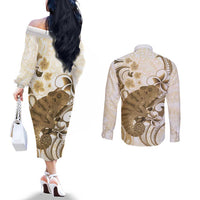 Brown And White Hawaii Chameleon Couples Matching Off The Shoulder Long Sleeve Dress and Long Sleeve Button Shirt Plumeria Polynesian Tribal Art