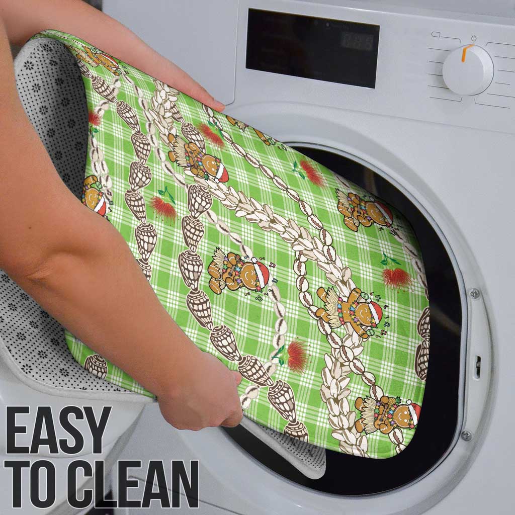 Green Palaka Hawaii Mele Kalikimaka Bathroom Set Ohia Lehua Shell Leis Funny Gingerbread Santa - Polynesian Pride