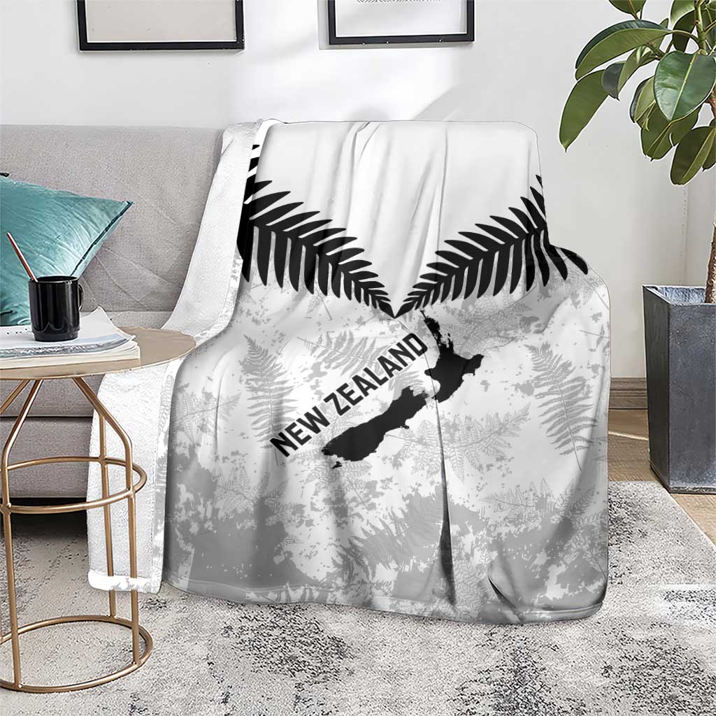 Custom New Zealand Silver Fern Football Blanket Go Aotearoa Grunge White - Polynesian Pride