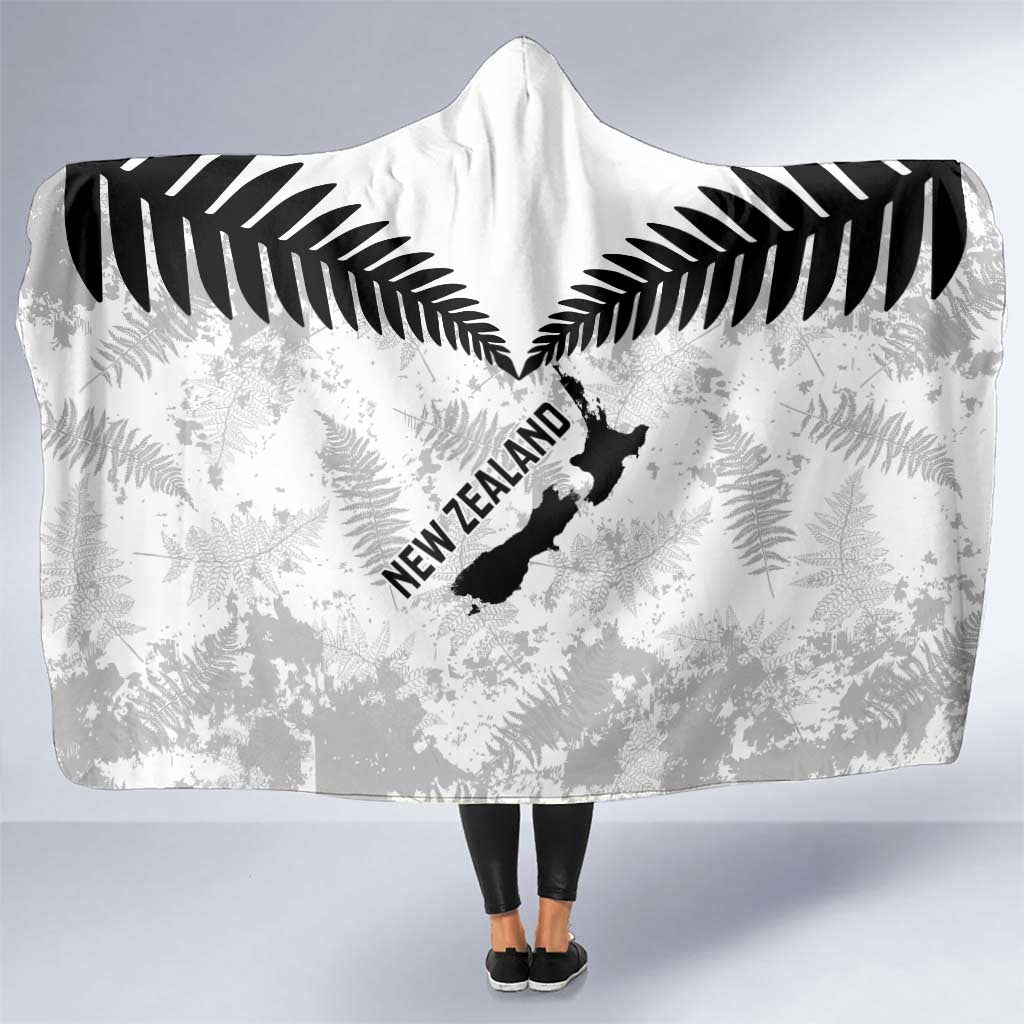 Custom New Zealand Silver Fern Football Hooded Blanket Go Aotearoa Grunge White - Polynesian Pride