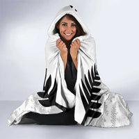 Custom New Zealand Silver Fern Football Hooded Blanket Go Aotearoa Grunge White - Polynesian Pride