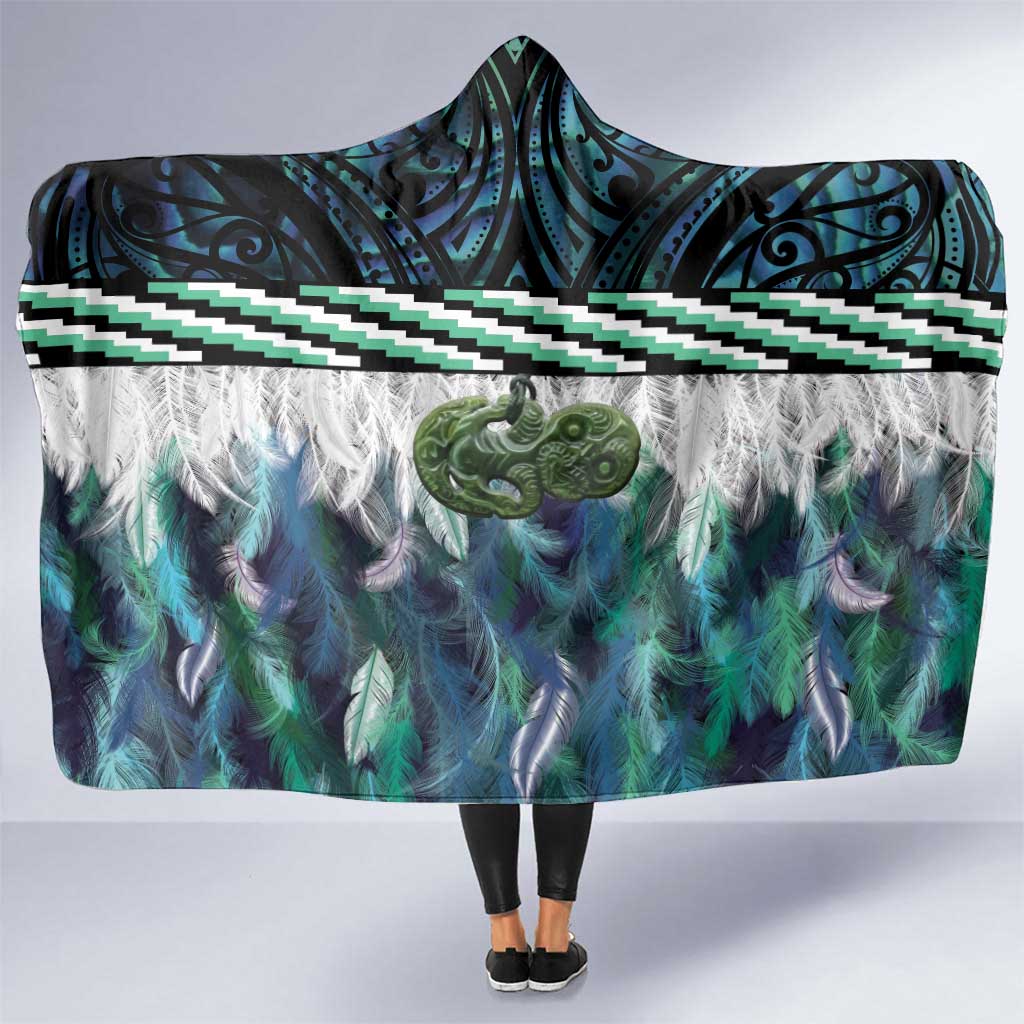 Turquoise Traditional Cloak Aotearoa Hooded Blanket Maori Paua Shell Korowai Pattern