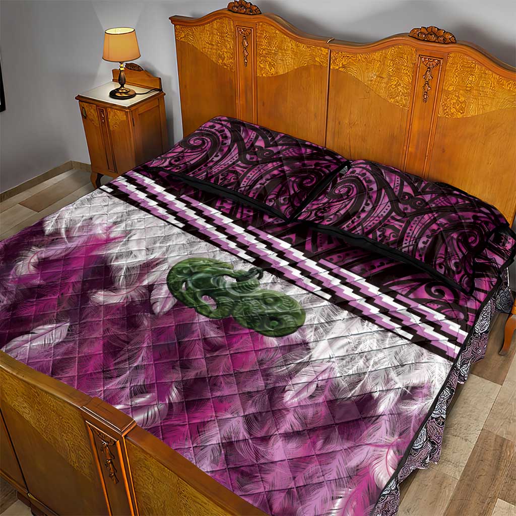 Pink Traditional Cloak Aotearoa Quilt Bed Set Maori Paua Shell Korowai Pattern