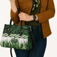 Green Traditional Cloak Aotearoa Leather Bag Maori Paua Shell Korowai Pattern - Polynesian Pride