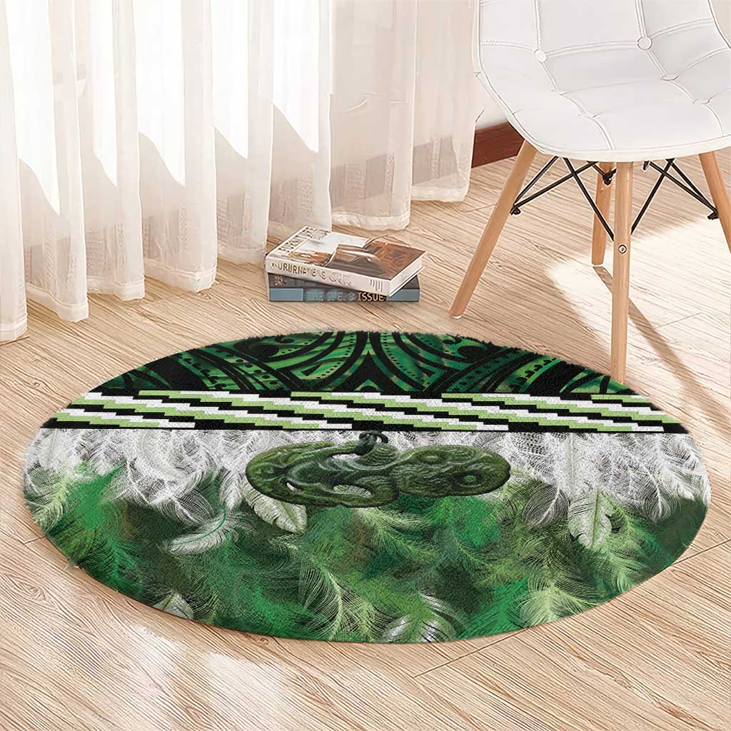 Green Traditional Cloak Aotearoa Round Carpet Maori Paua Shell Korowai Pattern