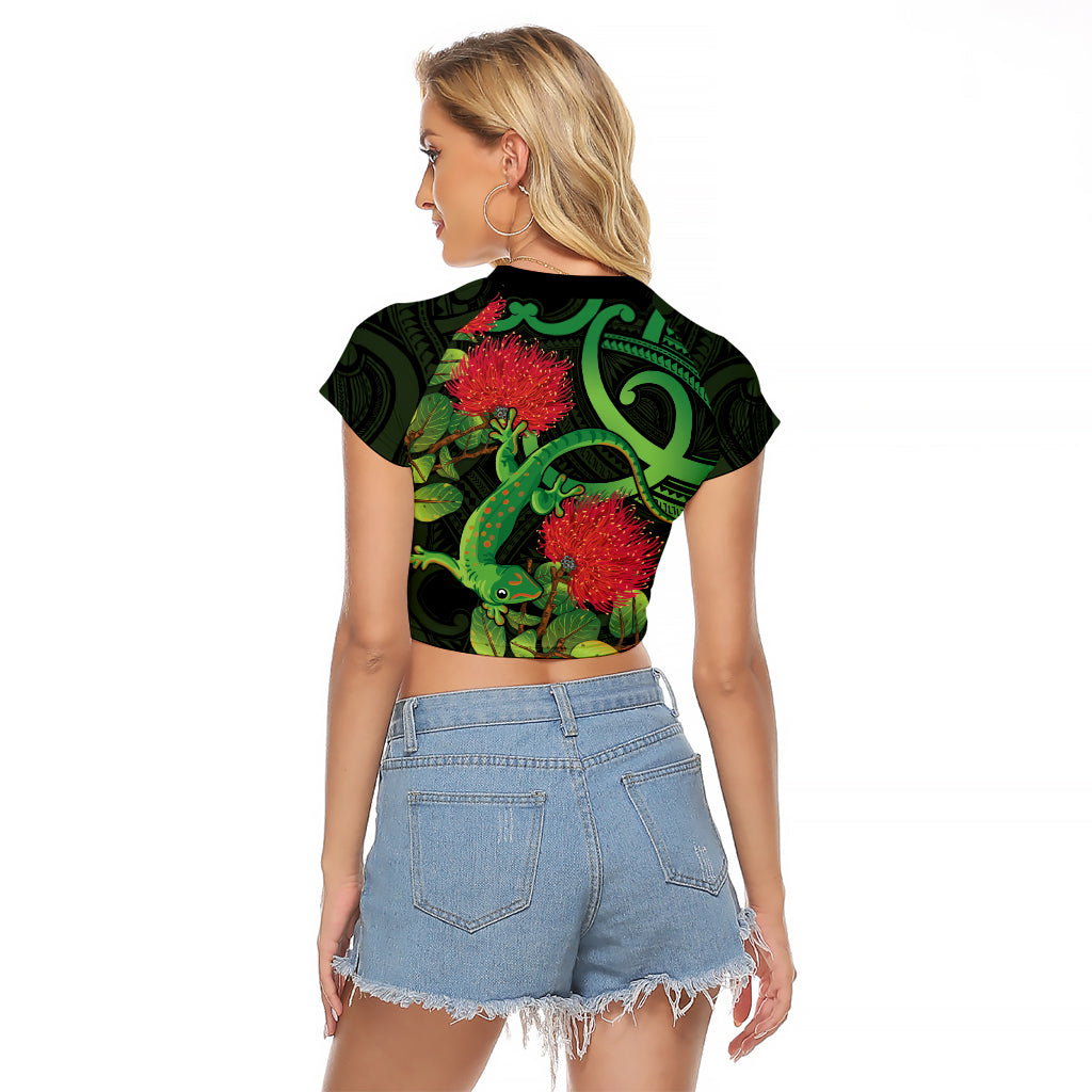 New Zealand Gecko Raglan Cropped T Shirt Aotearoa Maori With Pohutukawa Flowers