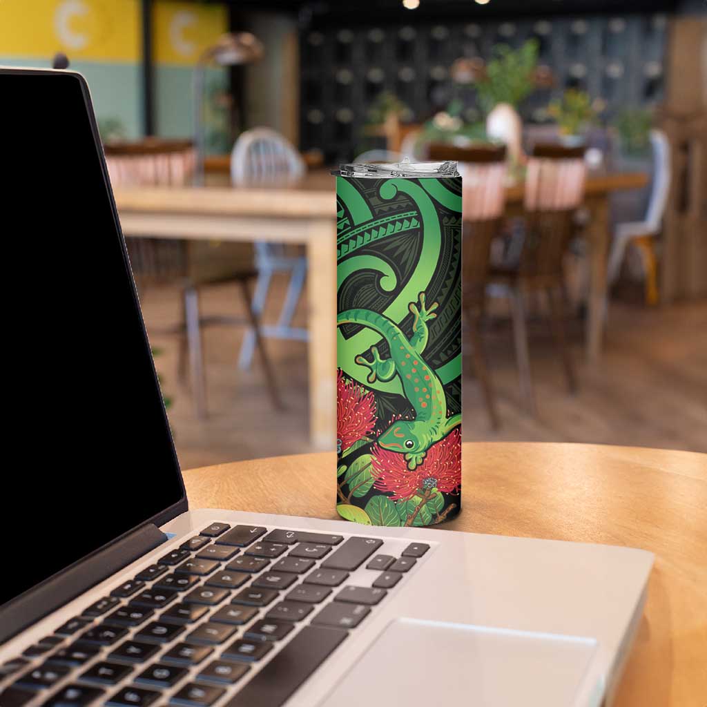 New Zealand Gecko Skinny Tumbler Aotearoa Maori With Pohutukawa Flowers